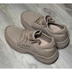 Guess beige easy on‎ women's size 6 sneaker